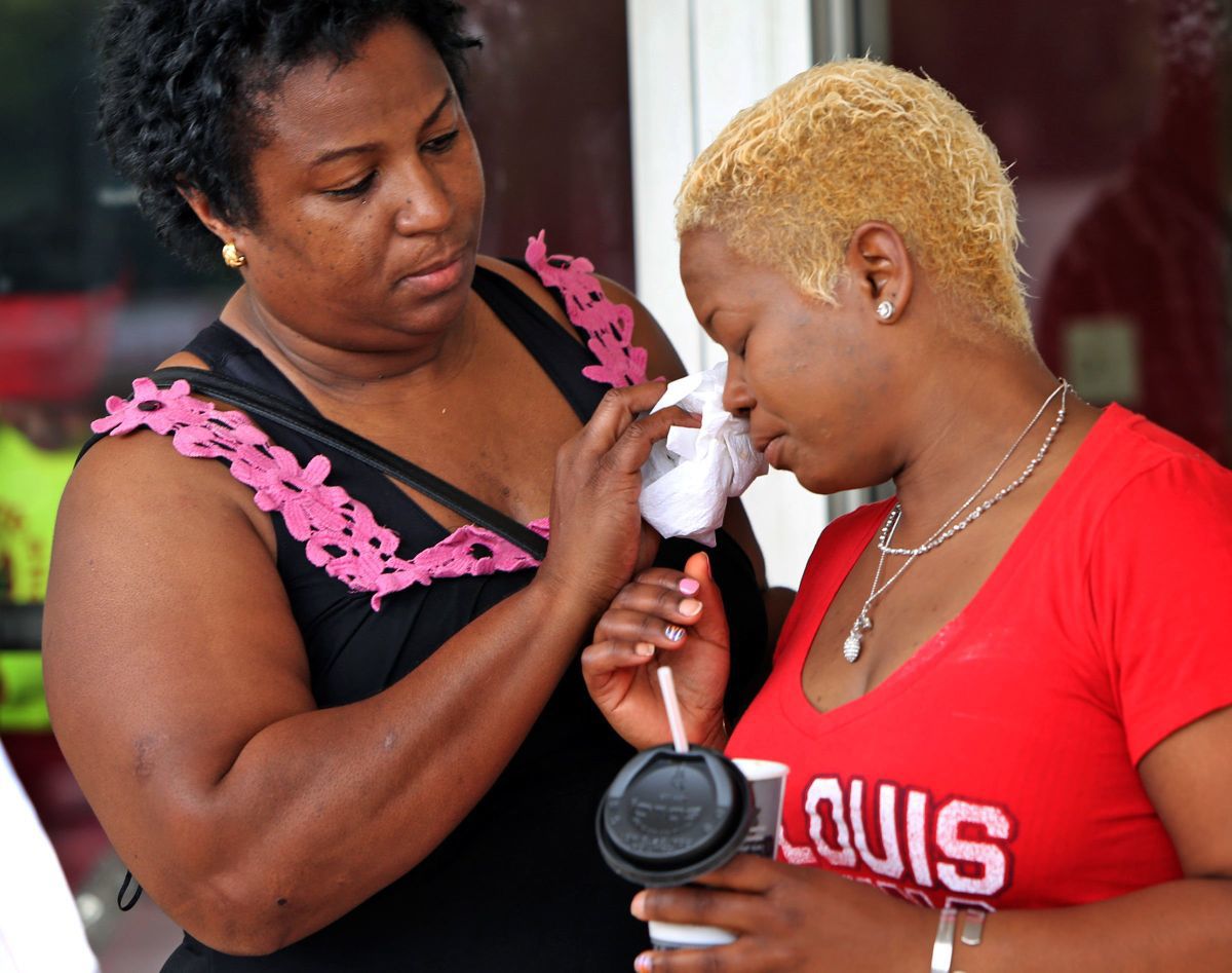 Dellena Jones 911 Hair Salon vandalized again
